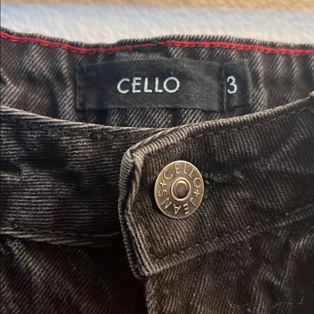 Jeans - Picture 3 of 4